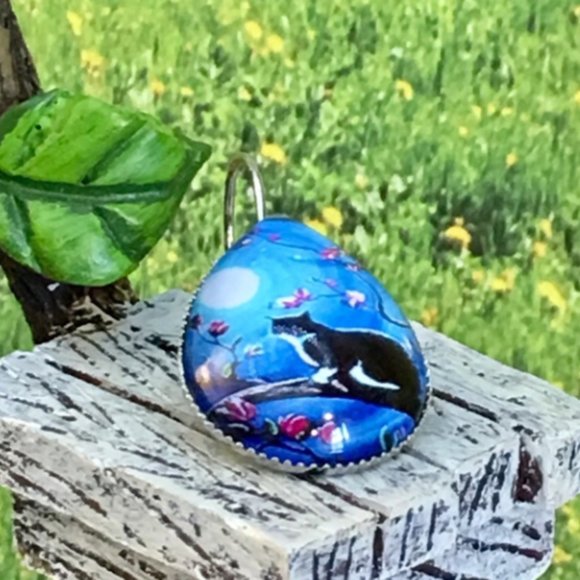 Cat Earrings - Picture 3 of 3